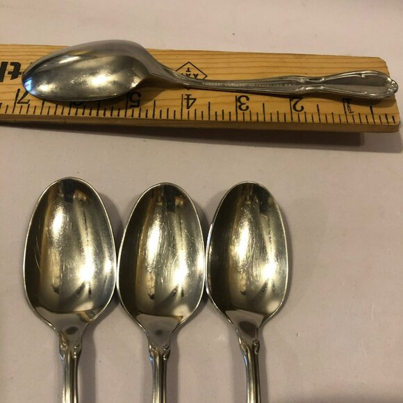 Oneida Victorian Manor Tablespoon Set of 4 Stainless Cutlery Flatware - Picture 4 of 5